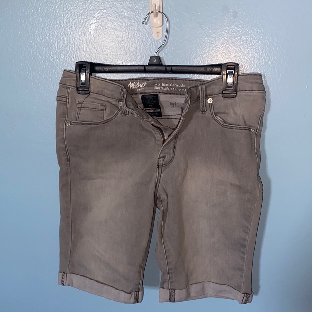Grey, Mid-Thigh Denim Shorts